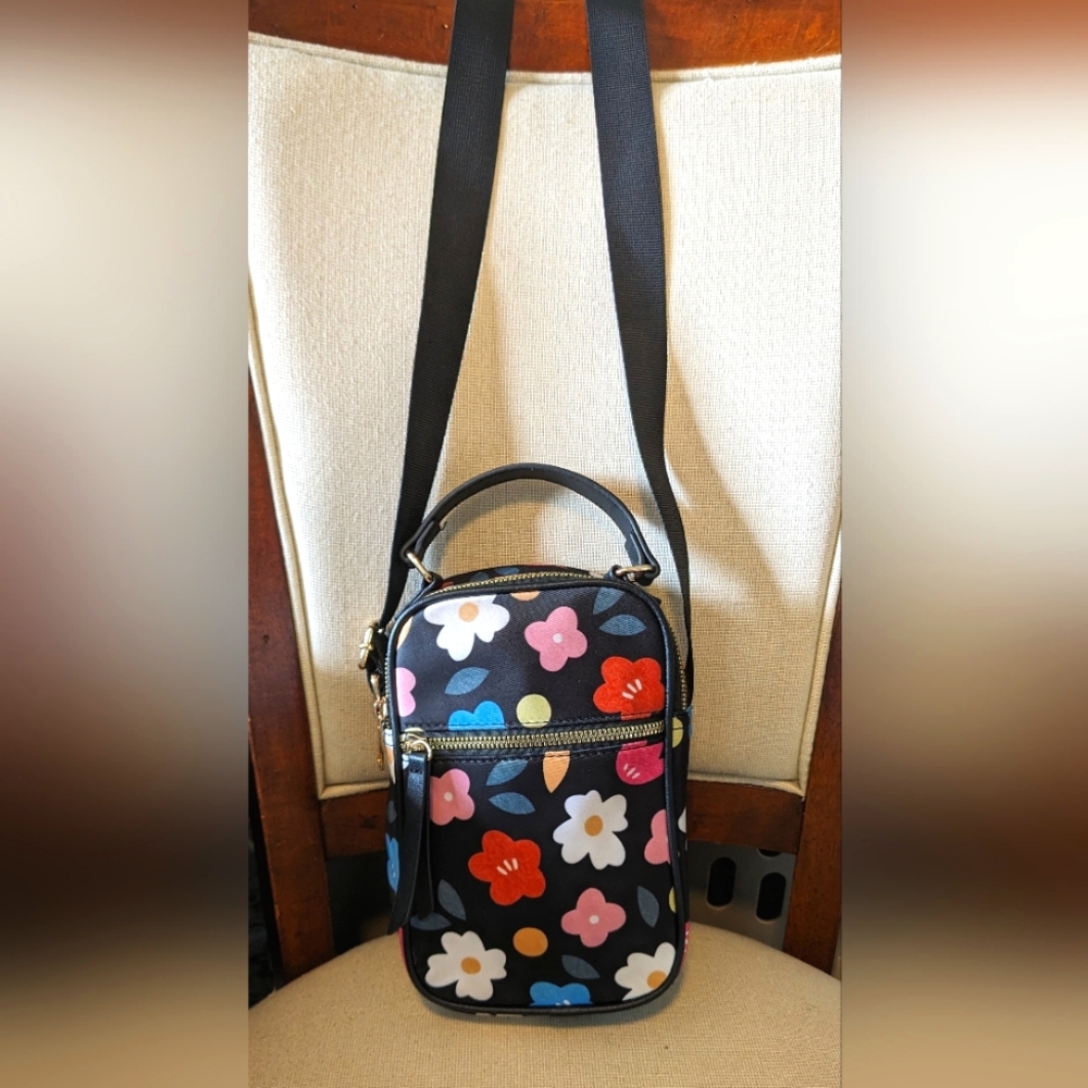FINAL MARKDOWN... (LD) Black Floral Crossbody Bag with Adjustable Strap